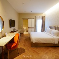 Away Bangkok Riverside Kene