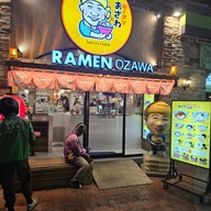 หน้าร้าน Ozawa Ramen สาขาเกษตรนวมินทร์ (ปั้มบางจาก) จรเข้บัว