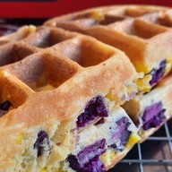 วาฟเฟิลไส้ทะลักbyตังเมย์ หัวรอ