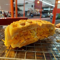 วาฟเฟิลไส้ทะลักbyตังเมย์ หัวรอ