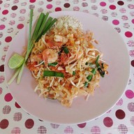 เจ๊แอ๊วผัดไทกุ้งสด(ซอยสองพี่น้อง)