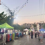 กาดกองต้า