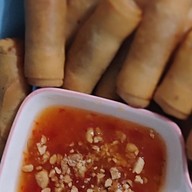 เกี๊ยวทอด ตึก b