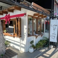 T-TEN Cafe & Restaurant