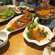 ร้านอาหารบัวทองฟาร์ม