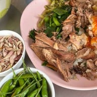 สุดยอดข้าวขาหมู ชัยพฤกษ์