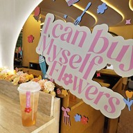 Flerwows smoothie and flowers  (เฟลอวาวส์ สมูทตี้ แอนด์ ฟลาวเวอร์)