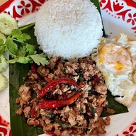 ห่อใหญ่ไก่ทอด ถนนริมน้ำ