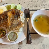 ข้าวปลาแกะ รสเด็ด   Foodie Bangna