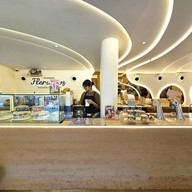 Flerwows smoothie and flowers  (เฟลอวาวส์ สมูทตี้ แอนด์ ฟลาวเวอร์)