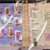 Flerwows smoothie and flowers  (เฟลอวาวส์ สมูทตี้ แอนด์ ฟลาวเวอร์)