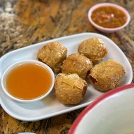 เมนูของร้าน เจ๊แต๋ว ข้าวแห้ง-ข้าวต้มปลา @บ้านบึง สาขา1