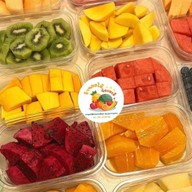 ผลไม้ปลอกพร้อมทานน้องมะลิ ผลไม้ชั้นเยี่ยม