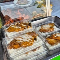 หมูทอดเจ๊จง พระราม 4 (Rama 4)