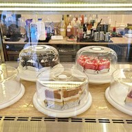 Flerwows smoothie and flowers  (เฟลอวาวส์ สมูทตี้ แอนด์ ฟลาวเวอร์)