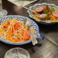 เมนูของร้าน Plu ถนนสวนพลู