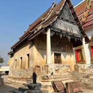 บรรยากาศ วัดหน้าพระธาตุ