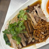 เซี๊ยะก๋วยเตี๋ยวเป็ด พระราม 4