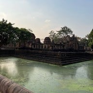 ปราสาทเมืองต่ำ