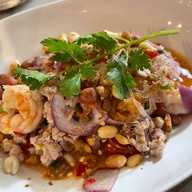 เมนูของร้าน The Yard Restaurant