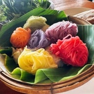 บุญมีขนมจีน