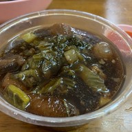 ต้มเลือดหมูนายเส่ย