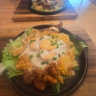 คั่วไก่นิมมาน นิมมานซอย17 (ซอยสายน้ำผึ้ง)