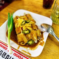 เมนูของร้าน กระเพาะปลาคาเธ่ย์เยาวราช