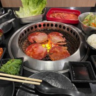 AKA ซีคอนสแควร์