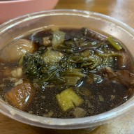 ต้มเลือดหมูนายเส่ย