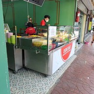 หน้าร้าน เช็งซิมอี๊ หน้าศาลากลางกรุงเทพมหานคร