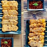 ข้าวเหนียวหมูสวรรค์ หมูฝอย หมูหวาน หมูเค็ม สาขา1 ตรงข้ามหมู่บ้านAdream