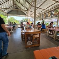 บรรยากาศ ก๋วยเตี๋ยวต้มยำ ฅนละโว้