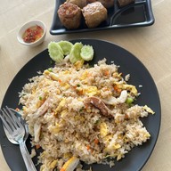 หมี่เกี๊ยวโคตรปู