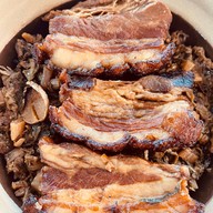 หรงยี้ เป็ดย่างฮ่องกง ตลาดมารวย ศูนย์อาหาร