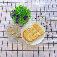 สาคร คาเฟ่ (กาเเฟสด ขนมปังปิ้ง 24 ชม Es-yen ข้าวไข่ข้น) สาคร คาเฟ่