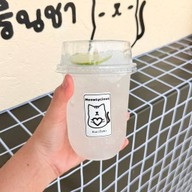 หมูกรอบ หมูแดง เจ้าดัง เสนา ข้างตลาดร่มเขียว