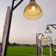 มายาวี ซีฟู้ด - อาหารไทย จีน ส้มตำ ยำแซ่บ กุ้ง หอย ปลาหมึก ปู ปลาเป็นๆ