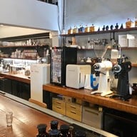 GRAY18 Cafe