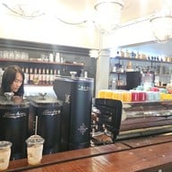 GRAY18 Cafe