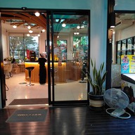 มายาวี ซีฟู้ด - อาหารไทย จีน ส้มตำ ยำแซ่บ กุ้ง หอย ปลาหมึก ปู ปลาเป็นๆ