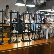 GRAY18 Cafe