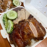 ข้าวมันไก่ ก๋วยเตี๋ยวไก่ ส.สิงธิมาตร