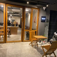 WHY COFFEE CAFE' WHY COFFEE CAFE'