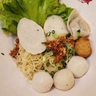 อาตี๋ลูกชิ้นปลา-ก๋วยเตี๋ยวลูกชิ้นปลาไม่ใส่สาร อาตี๋ลูกชิ้นปลา