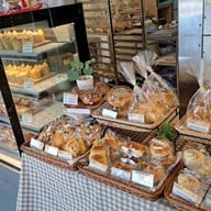 Mix&Roll Bakehouse คู้บอน 27