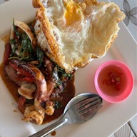 ร้านอาหารหงษ์หยกอาหารป่า