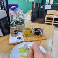 BEYOND CAFE (บียอนด์ คาเฟ่ กาแฟ เค้ก) สาขาสนามกีฬาเวสสุวรรณ