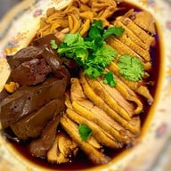 เมนูของร้าน ซ้งเป็ดพะโล้ สายไหม