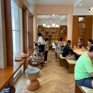 HOLIDAY PASTRY (ฮอลิเดย์ พาสทรี) Flagship Store